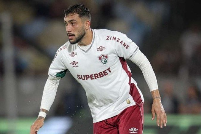 FREYTES - Valente e com muita determinação, fez cortes e desarmes importantes ao longo da partida. Foi expulso no fim, pois teve que fazer a falta para evitar o gol do adversário. NOTA: 6,0. Foto: Marcelo Gonçalves/ Fluminense FC