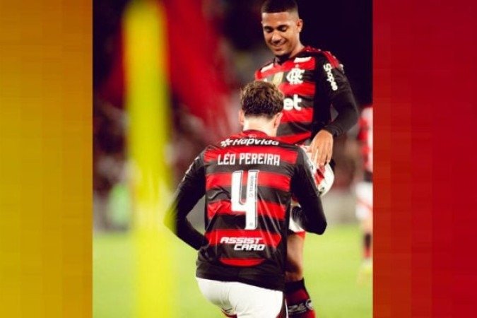 SAMUEL LINO â?? Excelente no apoio, buscando dribles e chegadas ao fundo para cruzar com perigo. Em uma dessas jogadas, achou LÃ©o Pereira sozinho para fazer o 1 a 0. Foi um pouco menos intenso no segundo tempo, mas ainda assim protagonizou pelo menos trÃªs Ã³timas jogadas e quase marcou um gol. NOTA: 8,0 Foto: Gilvan de Souza