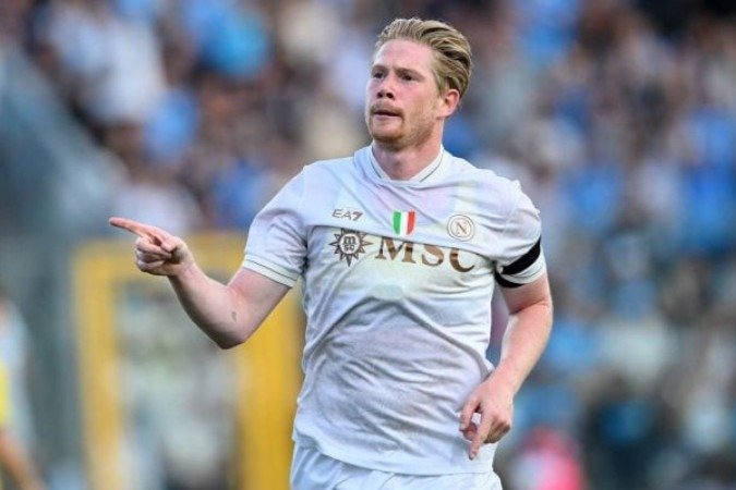 De Bruyne mal chegou e já é o capitão do Napoli - (crédito: Foto: Divulgação/Napoli ) De Bruyne mal chegou e já é o capitão do Napoli - (crédito: Foto: Divulgação/Napoli )