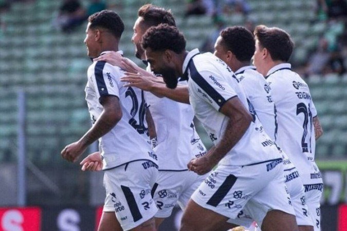 América-MG perde para o Remo e pode dormir no Z4 - (crédito: Foto: Mourão Panda / América) América-MG perde para o Remo e pode dormir no Z4 - (crédito: Foto: Mourão Panda / América)