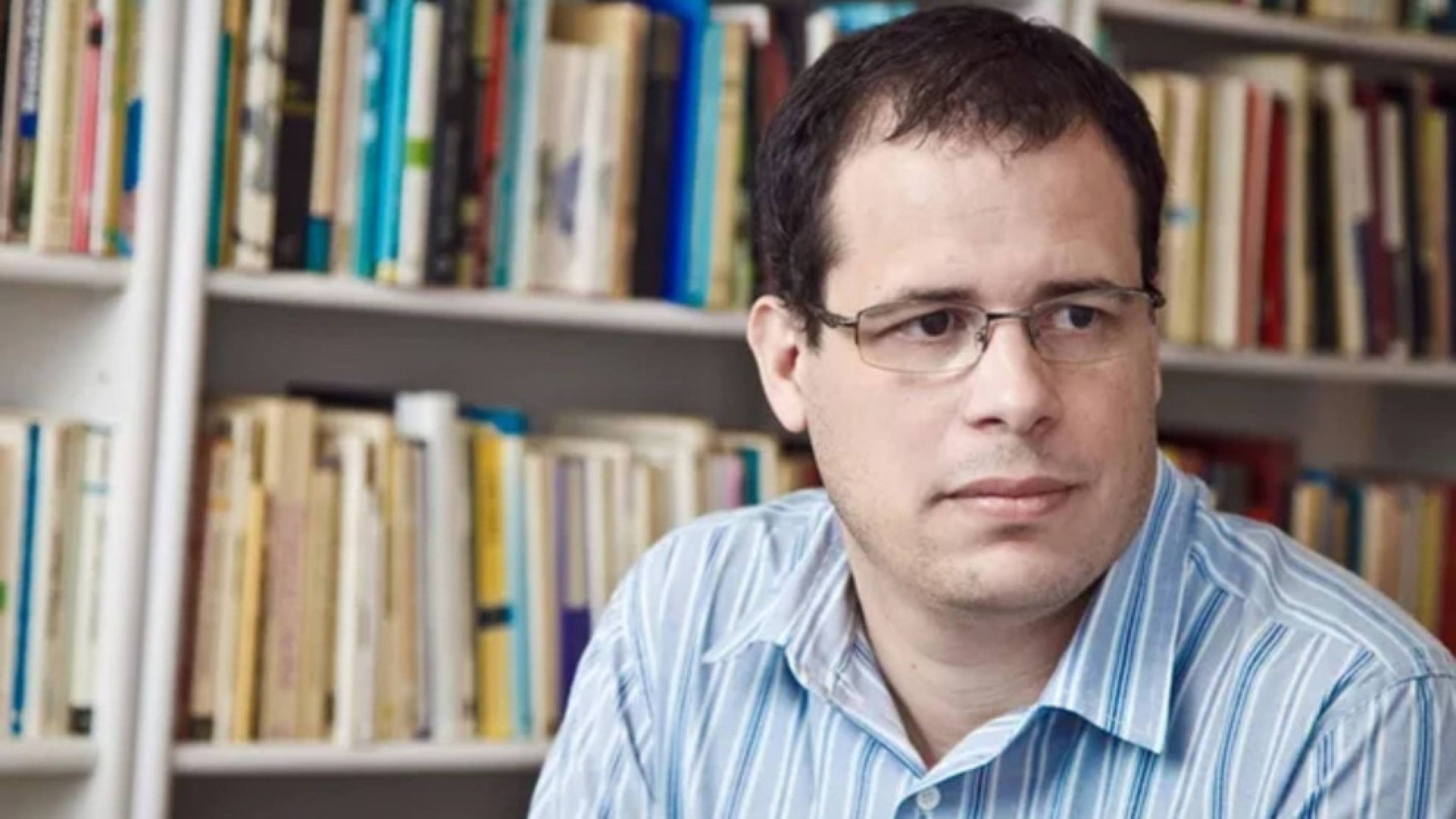 Prisão de Bolsonaro causará tumulto social, analisa professor - Platobr Politica