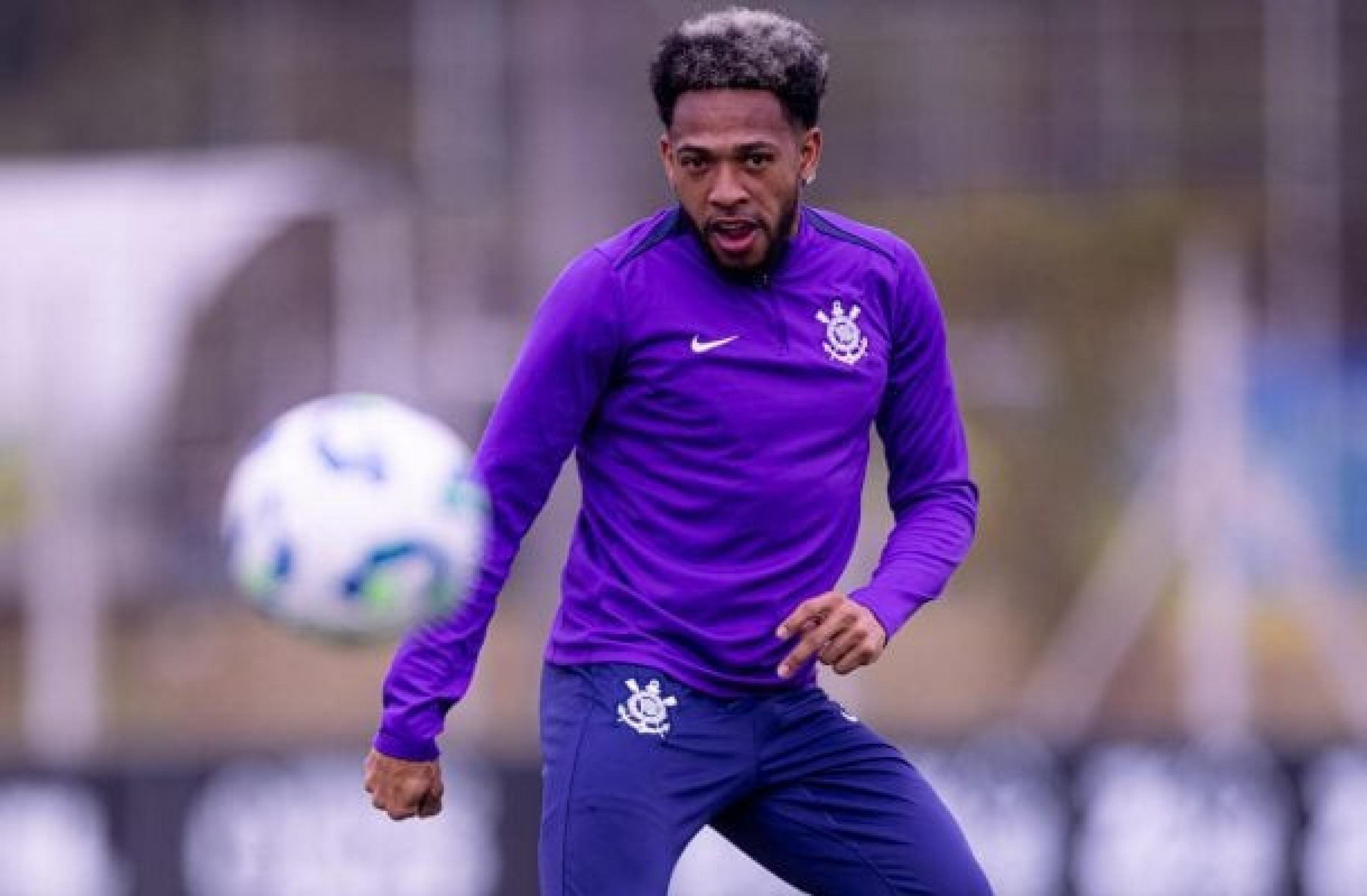 Dorival Júnior comanda treino tático no Corinthians; Carrillo passa por cirurgia Dorival Júnior comanda treino tático no Corinthians; Carrillo passa por cirurgia