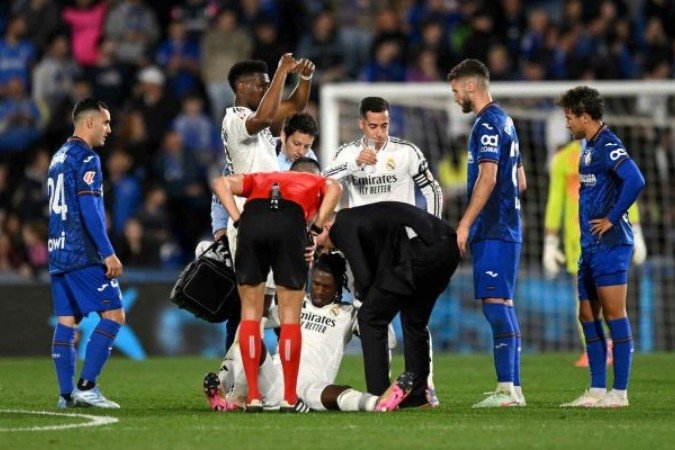 Momento de uma das lesões de Camavinga na partida contra o Getafe, em abril -  (crédito: Foto: Denis Doyle/Getty Images)