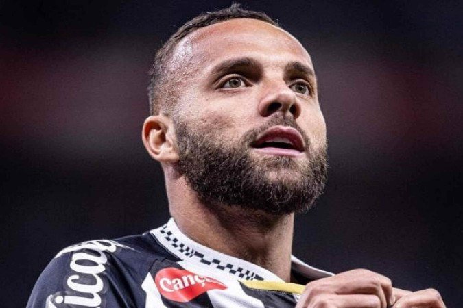 Guilherme, com um gol e uma assistência, é o cara da incrível vitória do Santos sobre o Cruzeiro no Mineirão - (crédito: Foto: Raul Baretta / Santos) Guilherme, com um gol e uma assistência, é o cara da incrível vitória do Santos sobre o Cruzeiro no Mineirão - (crédito: Foto: Raul Baretta / Santos)