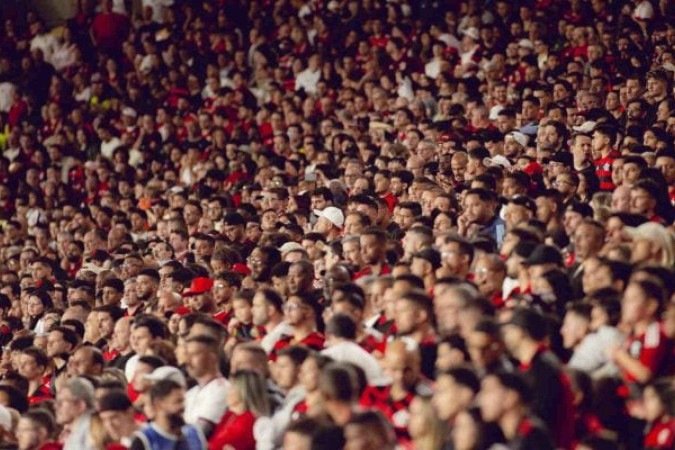 Cabe destacar que esta conta é a soma das rendas divulgadas no telão subtraindo o valor das despesas - (crédito: Foto: Adriano Fontes/CRF) Cabe destacar que esta conta é a soma das rendas divulgadas no telão subtraindo o valor das despesas - (crédito: Foto: Adriano Fontes/CRF)