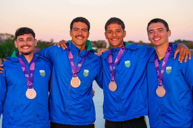 Mesmo com um membro afetado pelo problema no remo, quarteto brasileiro reuniu forças e não desistiu da disputa por uma medalha no Pan Júnior - (crédito: Marina Ziehe/COB) Mesmo com um membro afetado pelo problema no remo, quarteto brasileiro reuniu forças e não desistiu da disputa por uma medalha no Pan Júnior - (crédito: Marina Ziehe/COB)