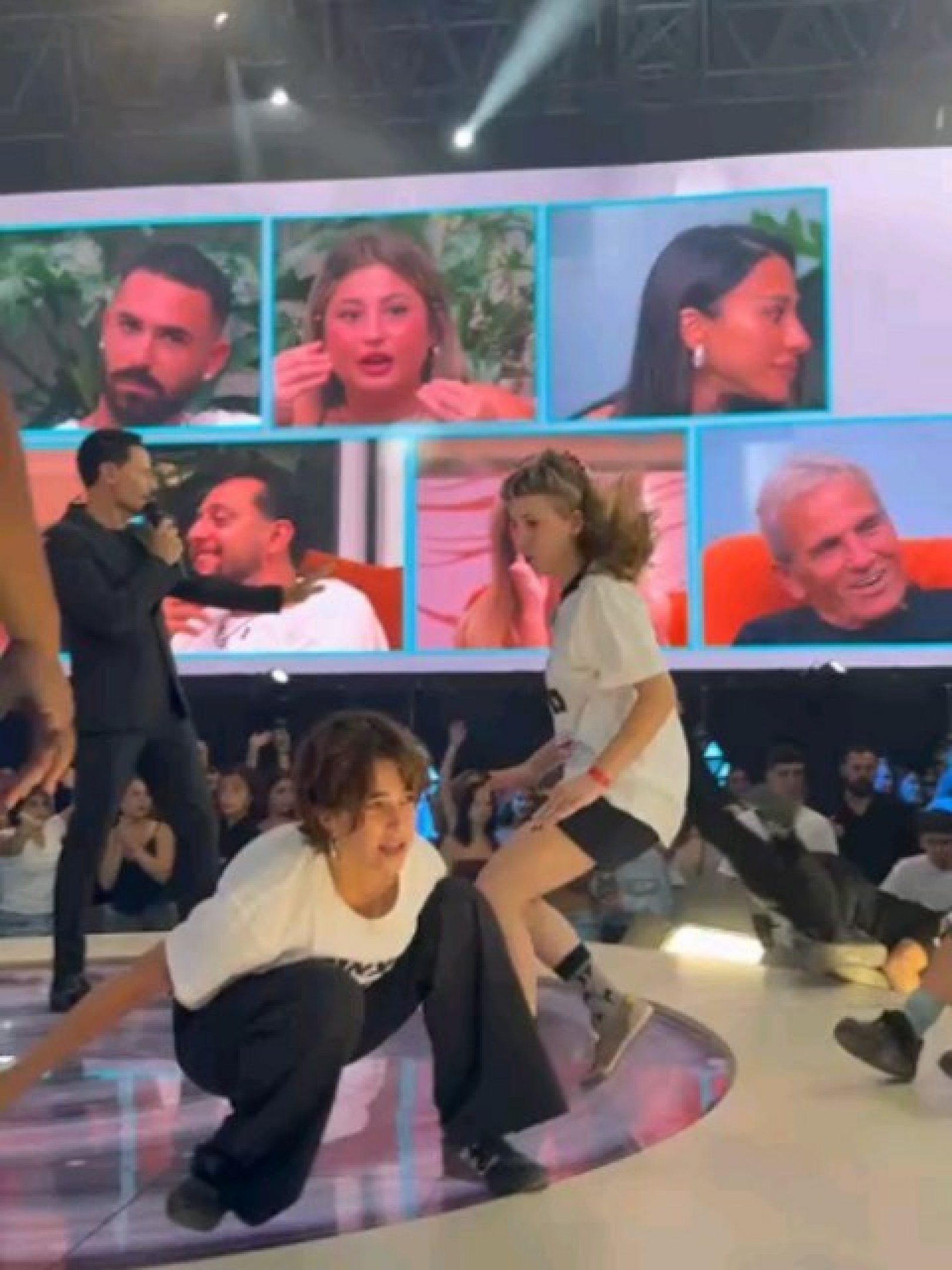 Manifestantes pedem cessar-fogo em Gaza durante transmissão do Big Brother Israel