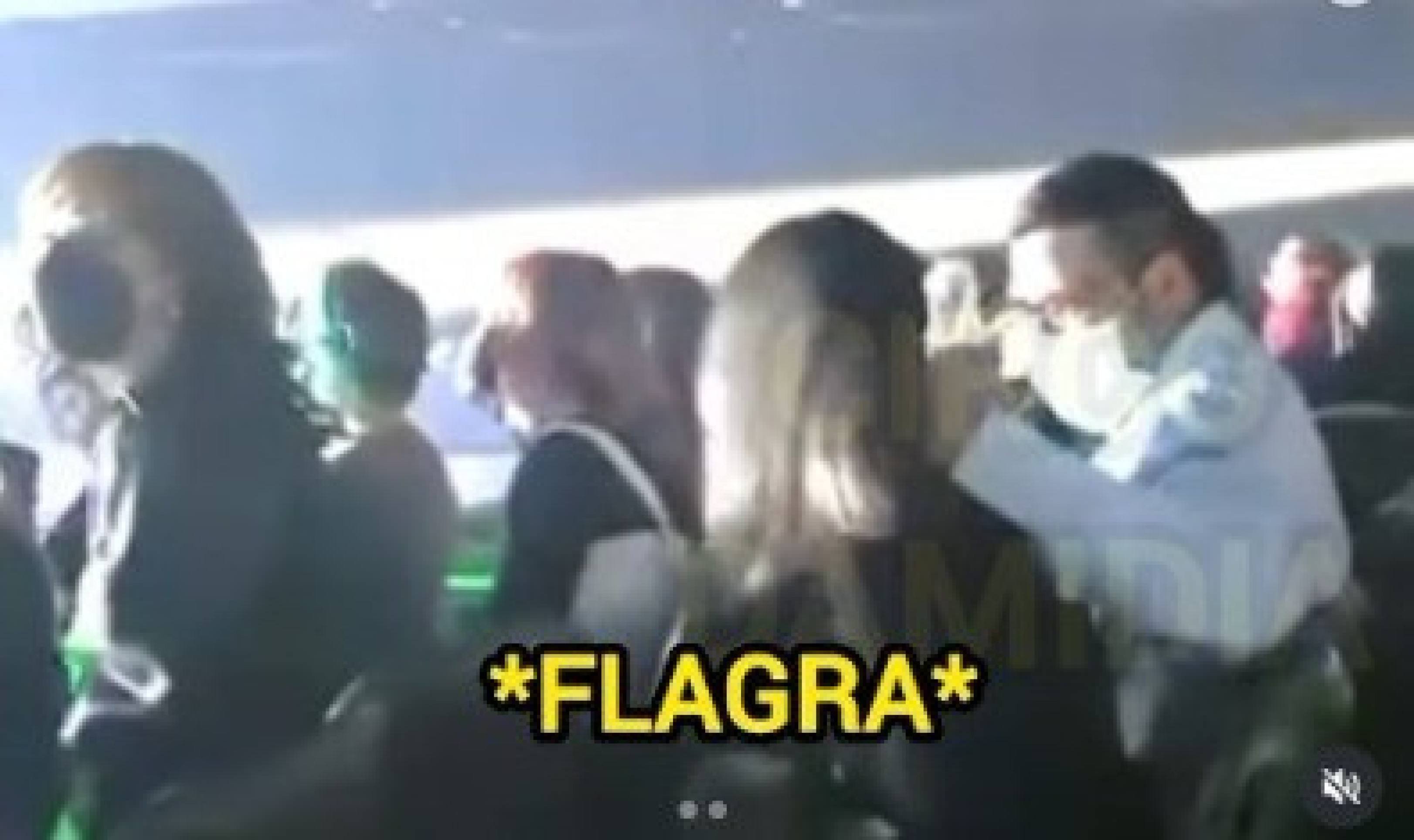 Sandy é flagrada com namorado em momento raro de chamego