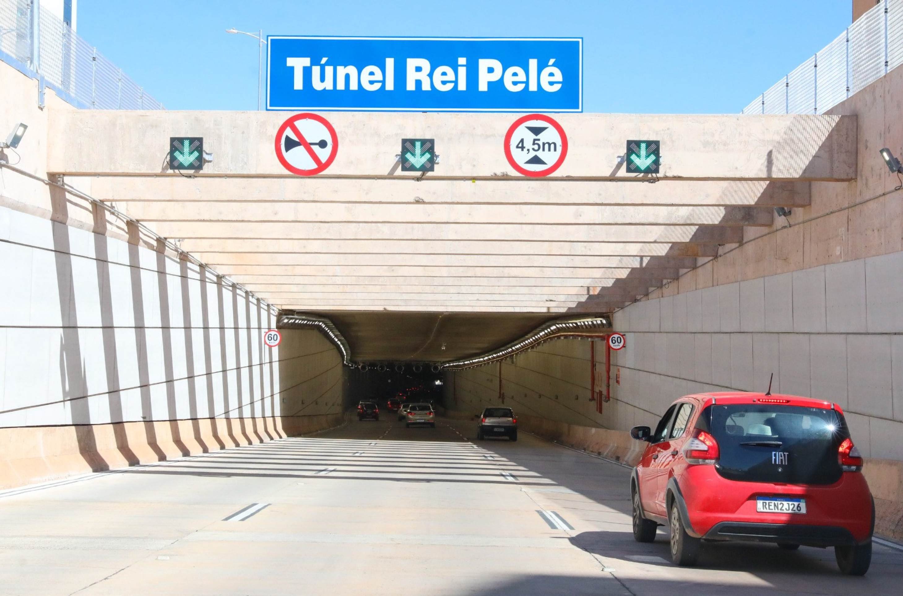 Túnel Rei Pelé será interditado para manutenção na quarta e na quinta