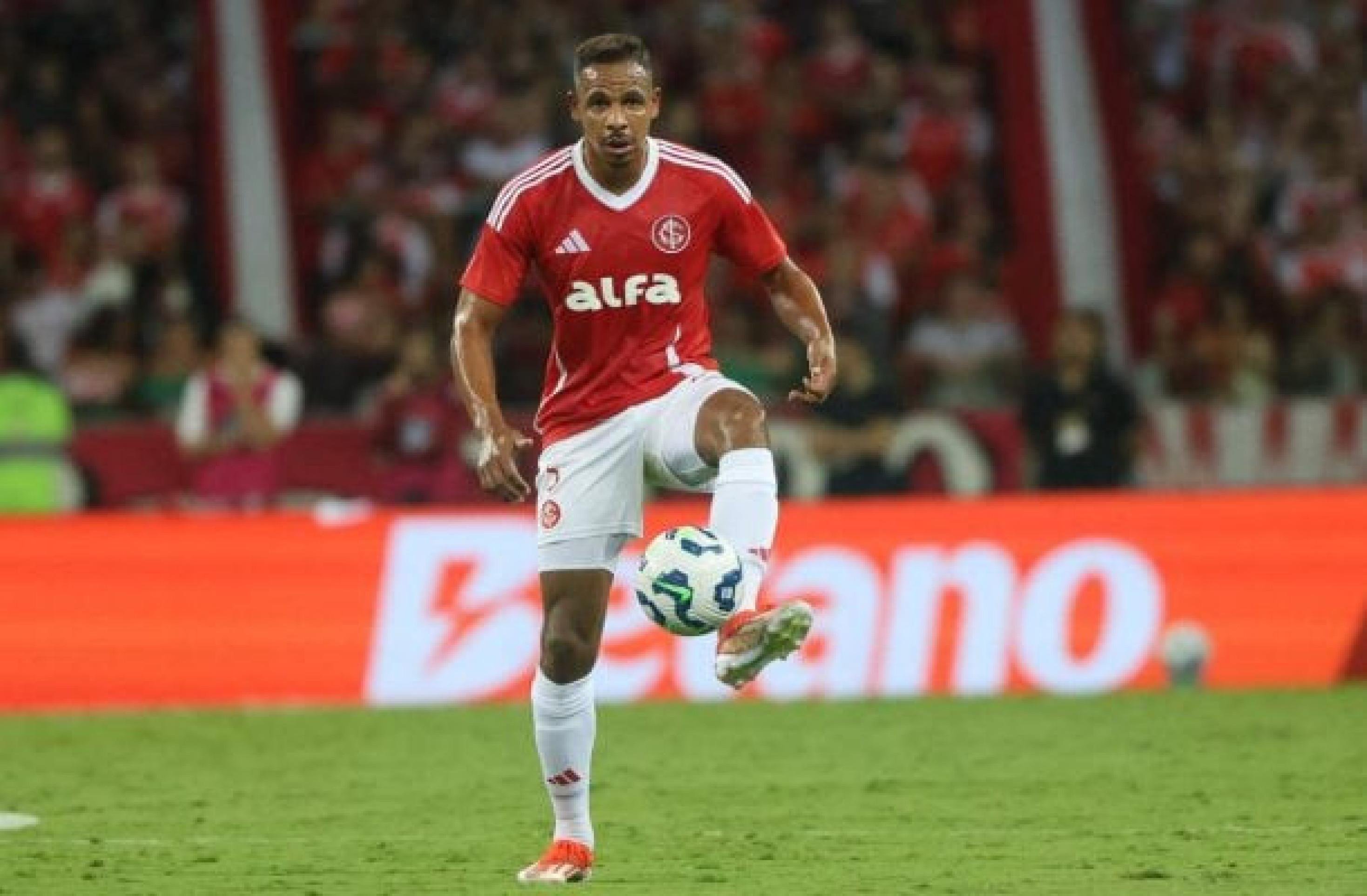 Fernando rescinde com o Internacional e pensa em aposentadoria