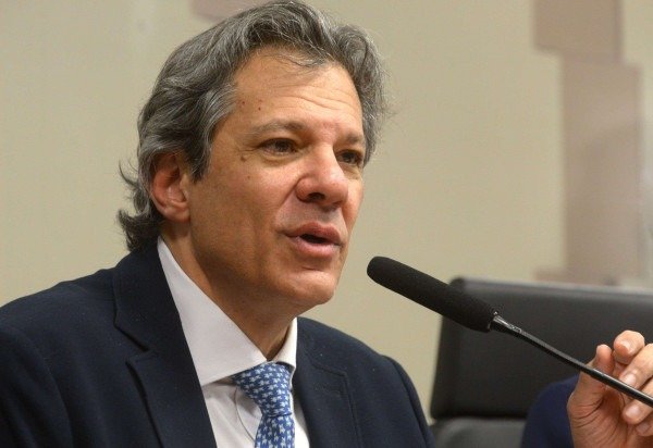  Ed Alves CB/DA Press