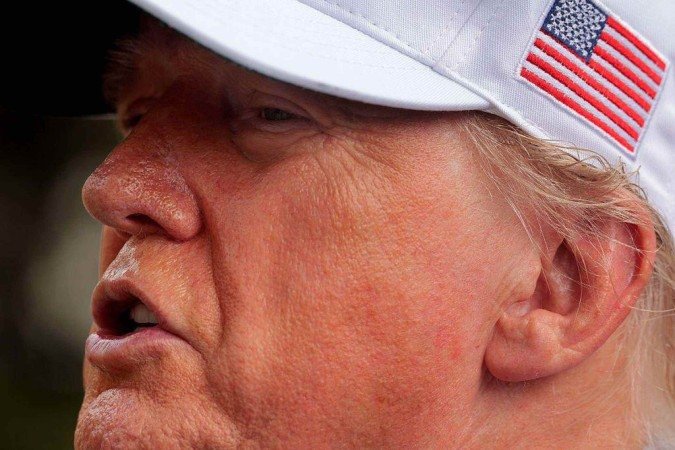 Visão da população em relação ao tarifaço está intimamente ligada à forma como cada brasileiro votou em 2022 - (crédito: AFP via Getty Images) Visão da população em relação ao tarifaço está intimamente ligada à forma como cada brasileiro votou em 2022 - (crédito: AFP via Getty Images)