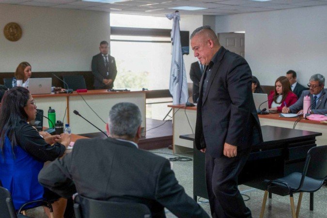 Em maio, o Ministério Público solicitou penas de 131 anos de prisão contra o ex-titular da Secretaria de Bem-Estar Social, Carlos Rodas, e contra o ex-diretor do abrigo, Santos Torres - (crédito: Edwin BERCIAN / AFP) Em maio, o Ministério Público solicitou penas de 131 anos de prisão contra o ex-titular da Secretaria de Bem-Estar Social, Carlos Rodas, e contra o ex-diretor do abrigo, Santos Torres - (crédito: Edwin BERCIAN / AFP)