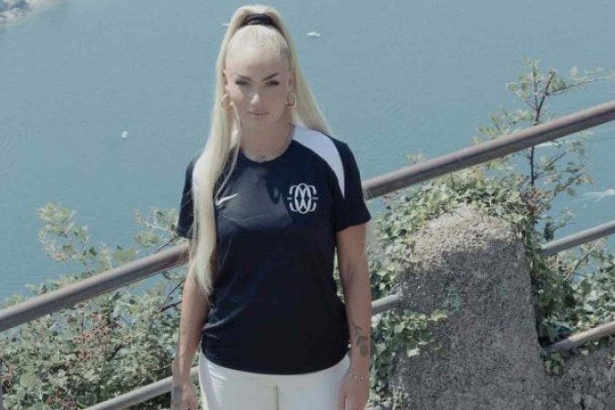 Alisha Lehmann tem mais de 16 milhões de seguidores no Instagram e 12 milhões no TikTok - (crédito: Foto: Valentina Luraghi/F.C. Como Women) Alisha Lehmann tem mais de 16 milhões de seguidores no Instagram e 12 milhões no TikTok - (crédito: Foto: Valentina Luraghi/F.C. Como Women)