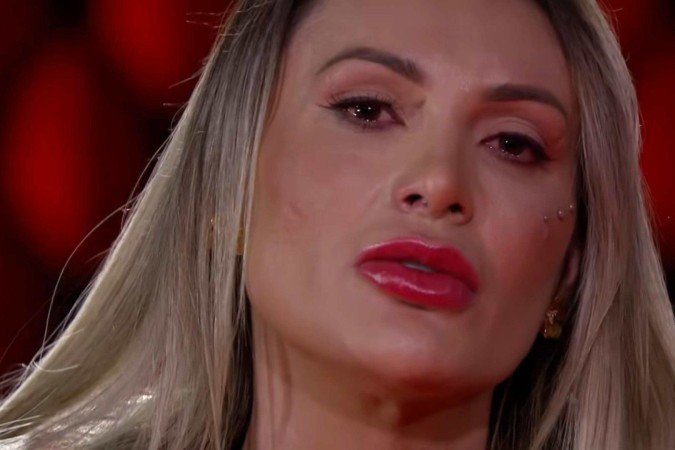 Andressa Urach cai no choro, cita própria morte e expõe herança - (crédito: Reprodução/SBT) Andressa Urach cai no choro, cita própria morte e expõe herança - (crédito: Reprodução/SBT)