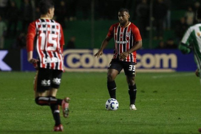 LUAN - Entrou apenas aos 45 minutos da etapa final no lugar de Marcos Antônio. SEM NOTA. Foto: Rubens Chiri/saopaulofc.net 