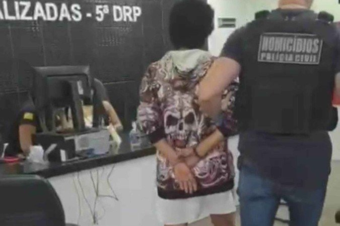 Mulher foi presa em Luziânia - (crédito: PCGO/Divulgação) Mulher foi presa em Luziânia - (crédito: PCGO/Divulgação)