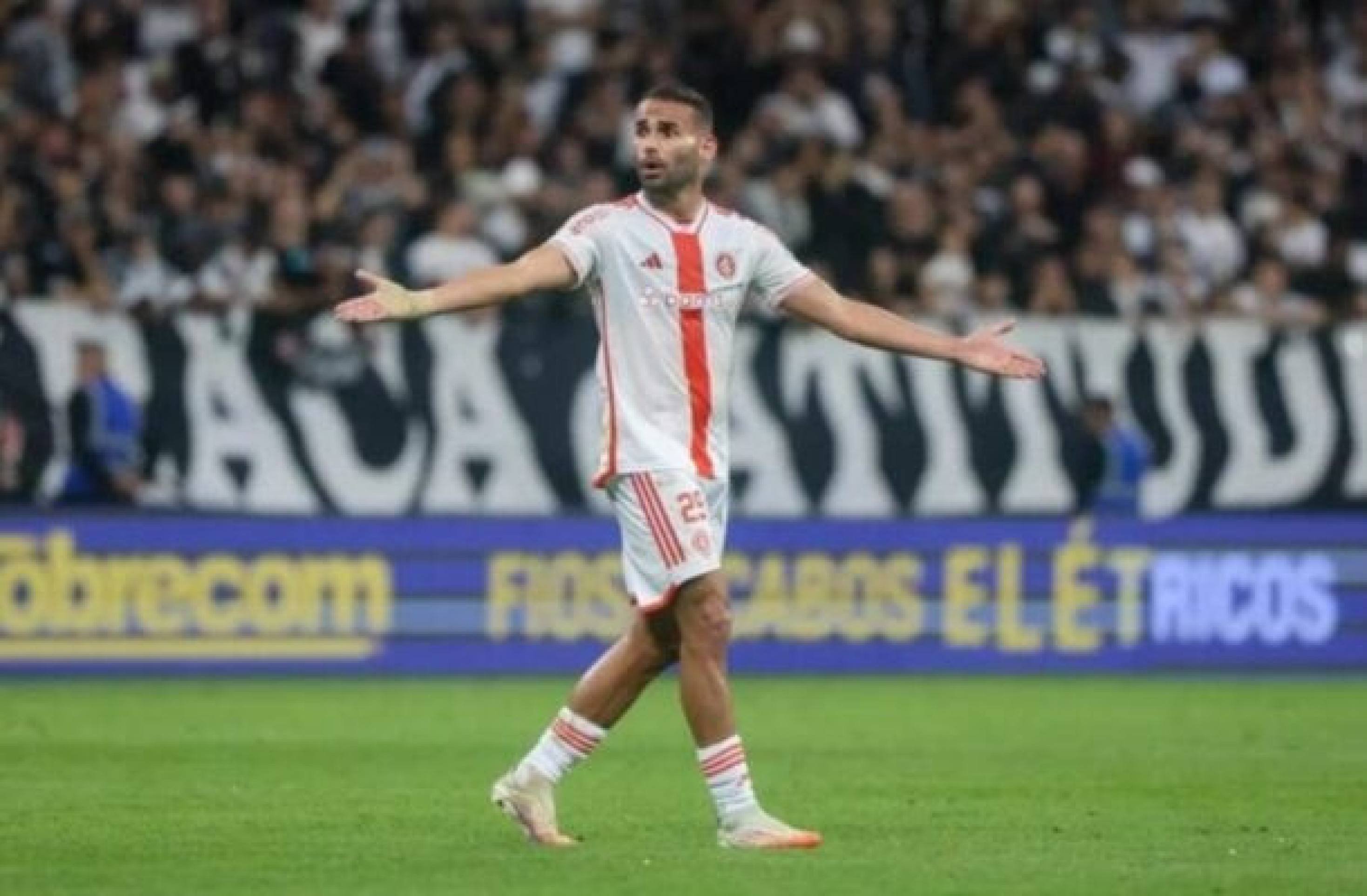 Dívida por Thiago Maia marca o tenso duelo entre Flamengo e Inter na Libertadores