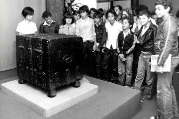 Visita, da escola classe 103 sul, ao museu da CEF