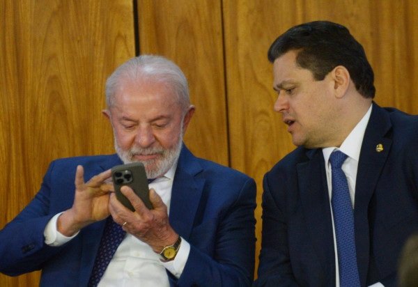  Ed Alves CB/DA Press