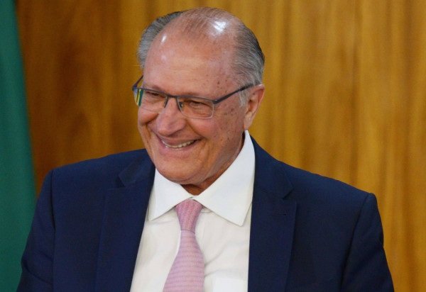  Ed Alves CB/DA Press