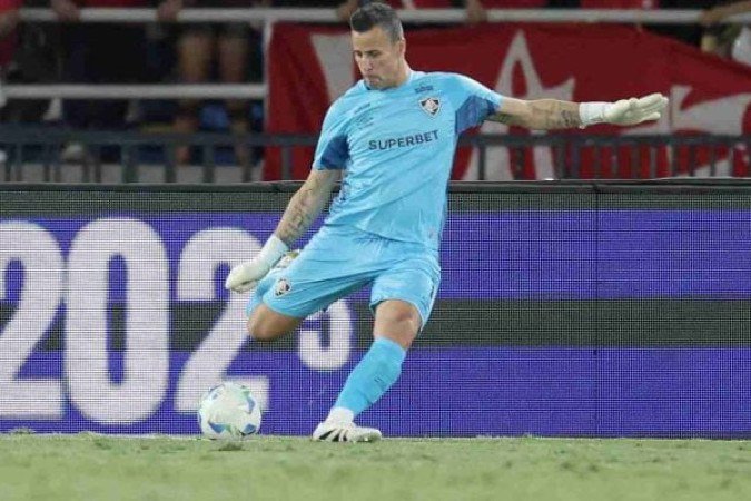 FÁBIO - Fez boas defesas, principalmente no segundo tempo quando foi mais exigido. Não teve culpa no gol do America de Cali. NOTA: 6,5 - Foto: Marcelo Gonçalves/Fluminense FC