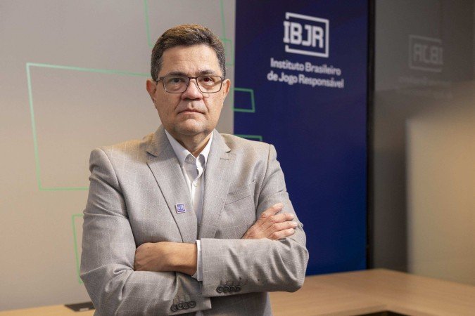 Para o presidente do Instituto Brasileiro de Jogo Responsável (IBJR), Fernando Vieira, é preciso ter equilíbrio para não recompensar o crime organizado por operar fora das regras - (crédito: Divulgação/IBJR) Para o presidente do Instituto Brasileiro de Jogo Responsável (IBJR), Fernando Vieira, é preciso ter equilíbrio para não recompensar o crime organizado por operar fora das regras - (crédito: Divulgação/IBJR)
