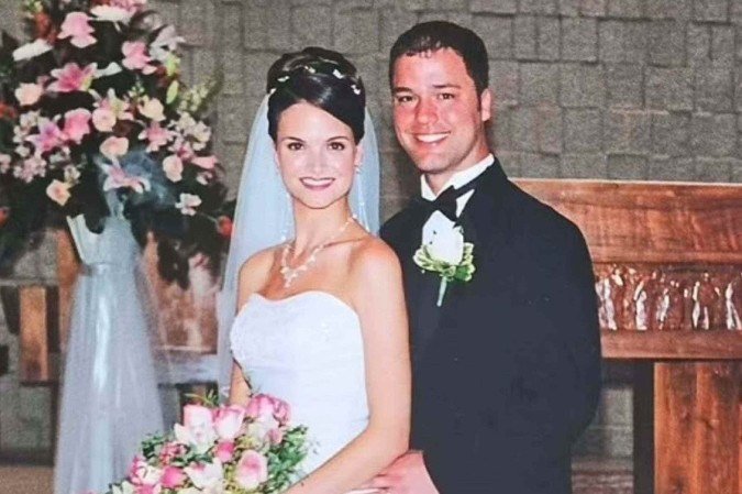 Atriz engravida do marido que morreu há 10 anos