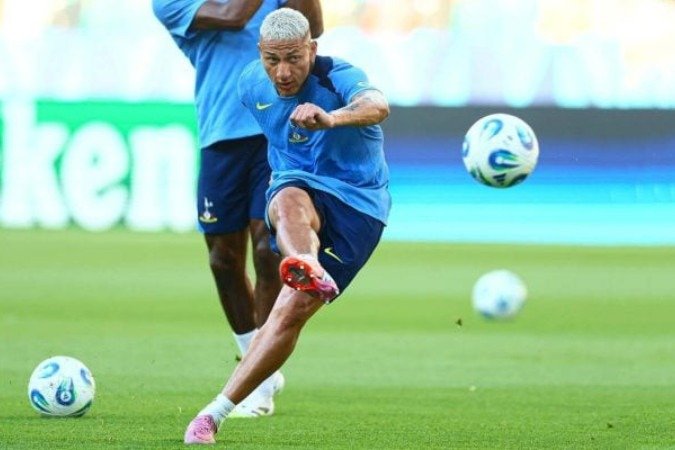 Richarlison busca mais um título com a camisa do Tottenham, da Inglaterra -  (crédito: Foto: Reprodução/Instagram)
