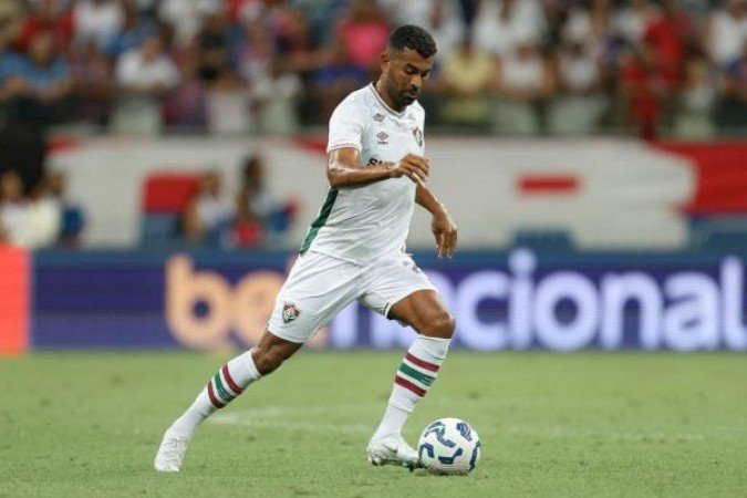 THIAGO SANTOS - Entrou afobado. Em menos de 15 minutos, conseguiu perder uma posse de bola, fazer falta e receber cartão amarelo. Não passa segurança. NOTA: 4,5 - Foto: Marcelo Gonçalves/Fluminense FC