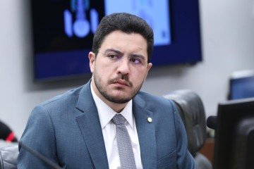 No relatório, Jadyel expõe as restrições ao termo 'dever de cuidado', que atribui às redes maior responsabilidade -  (crédito: Kayo Magalhães/Câmara dos Deputados)