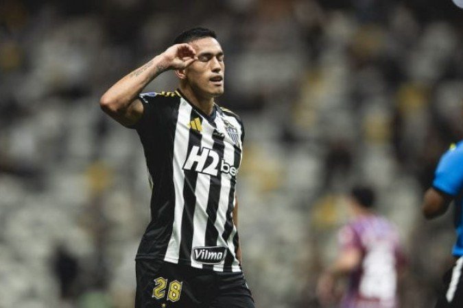 CUELLO - Brigou o jogo inteiro e foi recompensado. Mostrou oportunismo para estar no lugar certo e empatar a partida. Sua insistência foi premiada, apesar de um cartão amarelo. NOTA: 7,5. Foto: Pedro Souza/Atlético