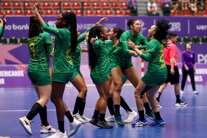 Handebol feminino: o Time Brasil vence o Uruguai e se classifica para a final