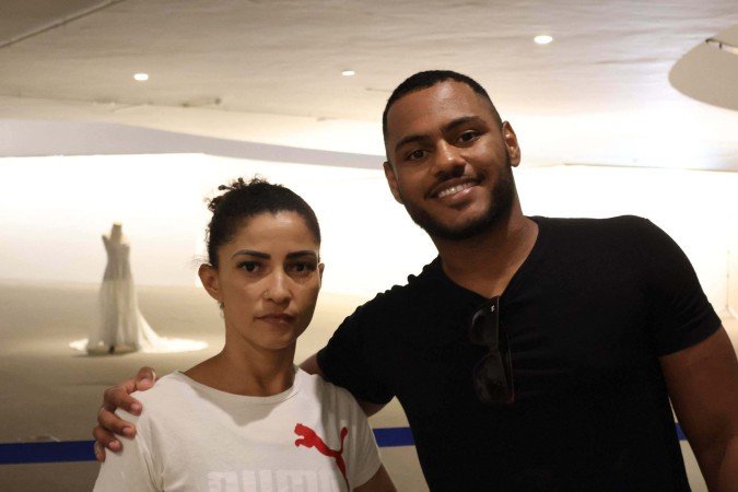 Gessica e Cristofer são mineiros que amam passear pela diversidade cultural da cidade      