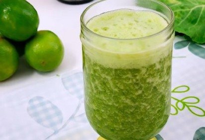 O lim&atilde;o com couve possui propriedades detox -  (crédito: Youtube/Quero Mais Receitas)