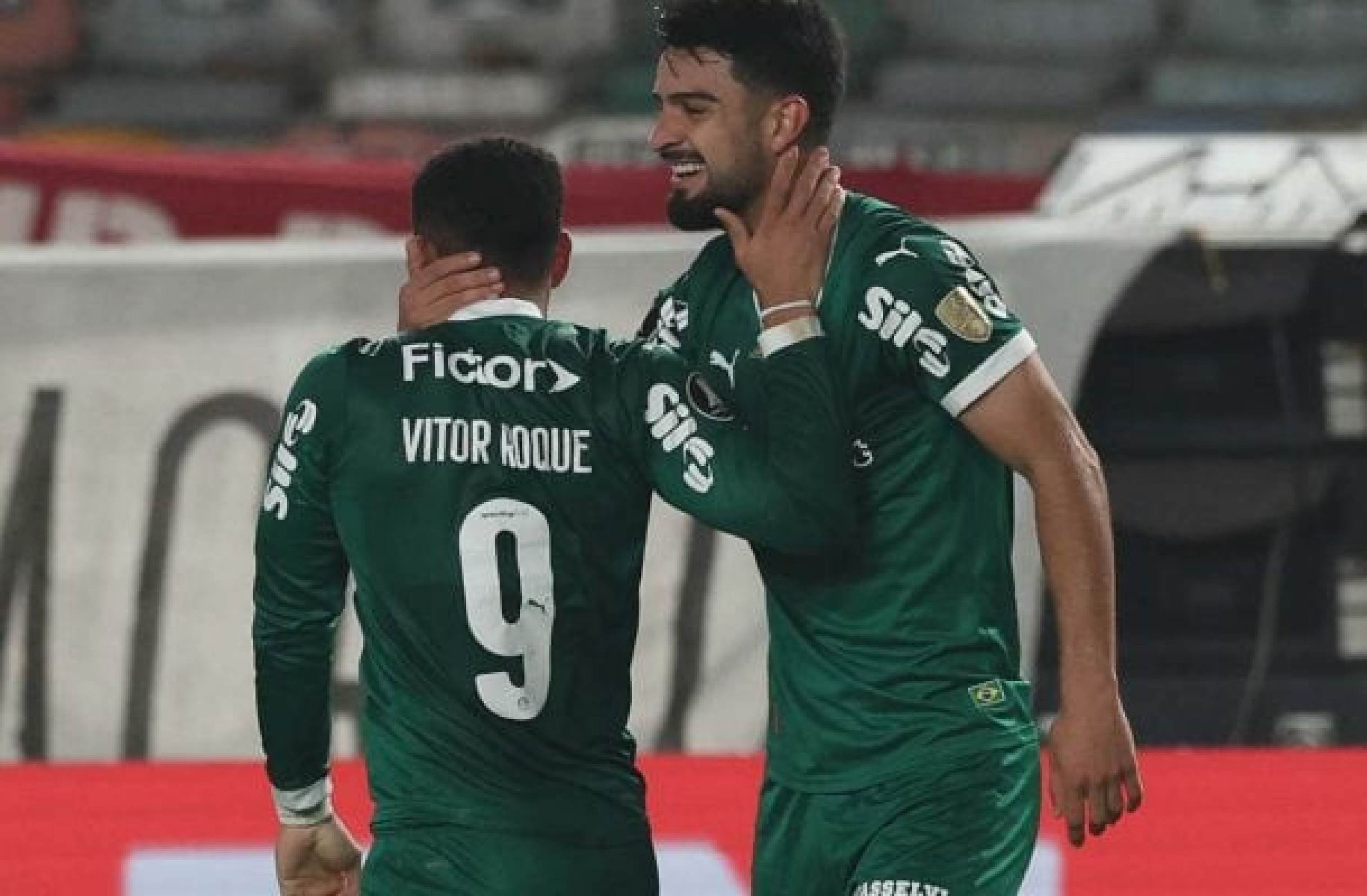 Aprovada? Flaco López e Vitor Roque comentam sobre dupla que brilhou em goleada no Palmeiras