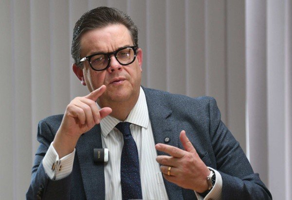  Ed Alves CB/DA Press