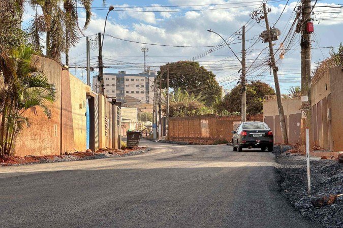 Avenida da Misericórdia, em Vicente Pires, recebeu pavimentação da Secretaria de Obras (SODF) -  (crédito: Divulgação/SODF)