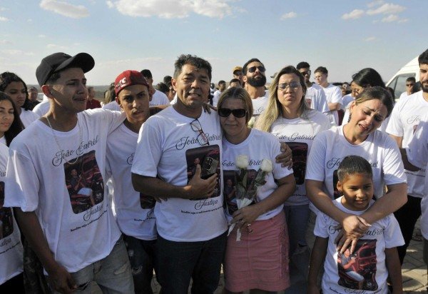  Minervino Júnior/CB