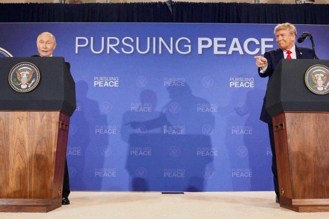 Zelensky afirmou ter dito a Trump que as sanções contra a Rússia deveriam ser reforçadas Zelensky afirmou ter dito a Trump que as sanções contra a Rússia deveriam ser reforçadas
