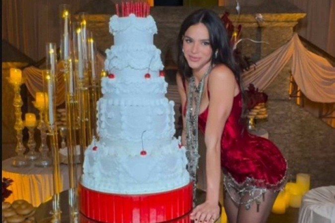 Festa aniversário de Bruna Marquezine movimenta a Ilha Fiscal  -  (crédito: Reprodução/Instagram)