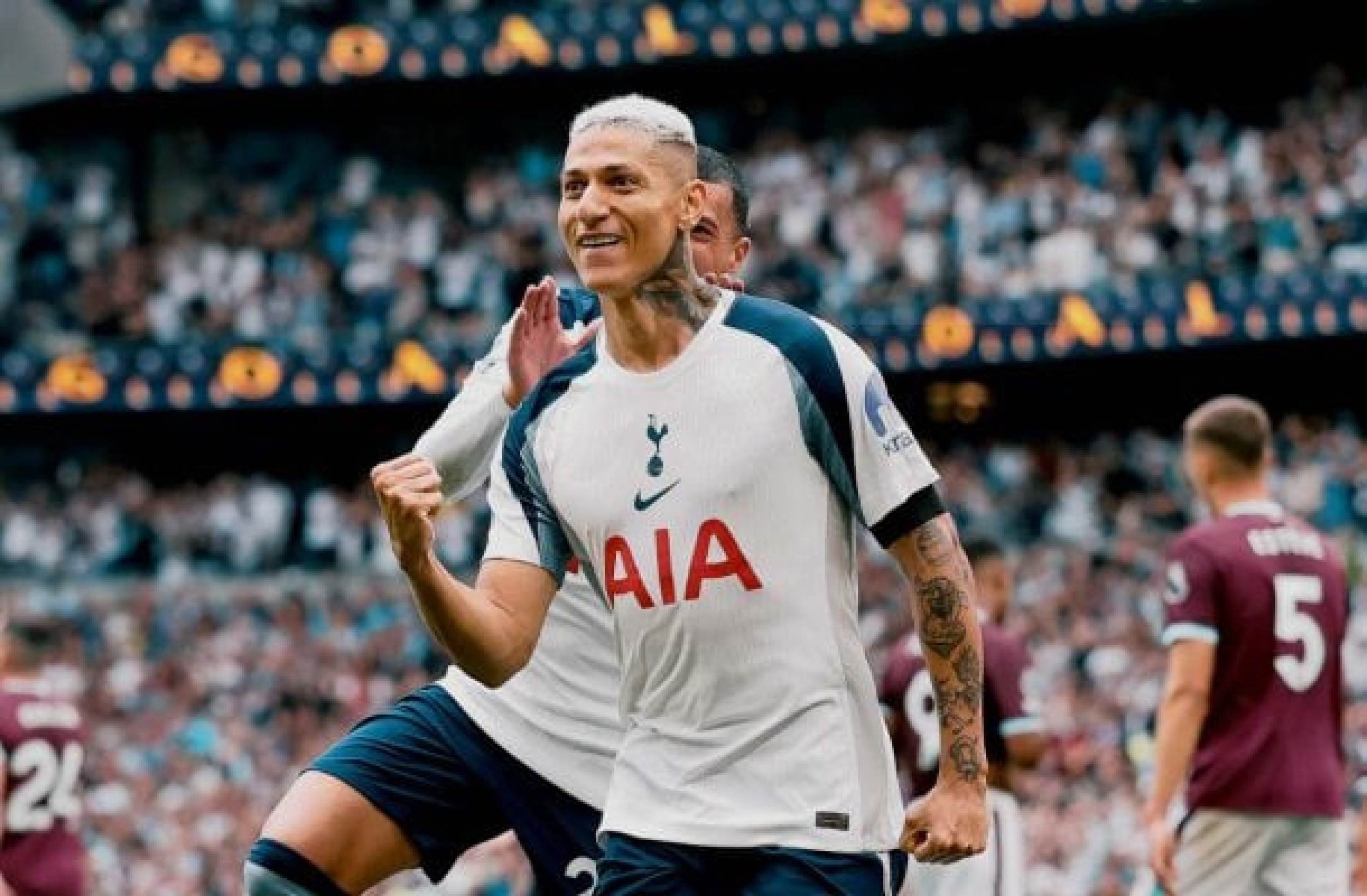 Richarlison brilha e Tottenham estreia com vitória na Premier League