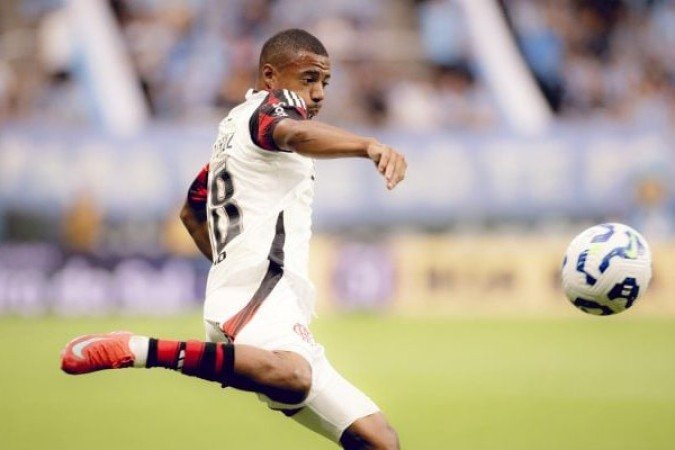 DE LA CRUZ – Substituiu Arrascaeta aos 21 da etapa final. Não teve a qualidade criativa do titular, mas mostrou serviço, querendo deixar claro que tem condições de recuperar seu futebol de alto nível. NOTA: 6,0   - Foto: Adriano Fontes/Flamengo