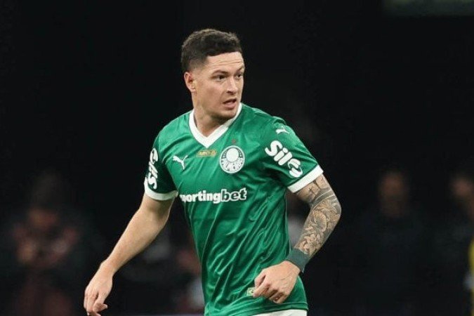 ANÍBAL MORENO - O volante se mostrou presente demais no meio de campo do Palmeiras. Segurou bem as chegadas de ataque do Botafogo, que não encontrou espaço para chegar no ataque, sobretudo no segundo. O argentino deixou o campo com quatro desarmes, o que mostra sua importância na partida. Nota: 7 - Foto: Cesar Greco/Palmeiras