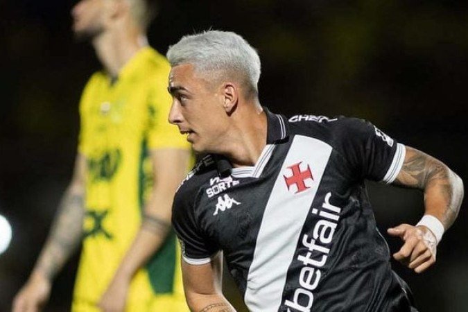 PUMA - Entrou como ponta e quase fez um golaço no ângulo, parando em milagre de Gabriel Brazão. NOTA 7,0. Foto: Matheus Lima/Vasco