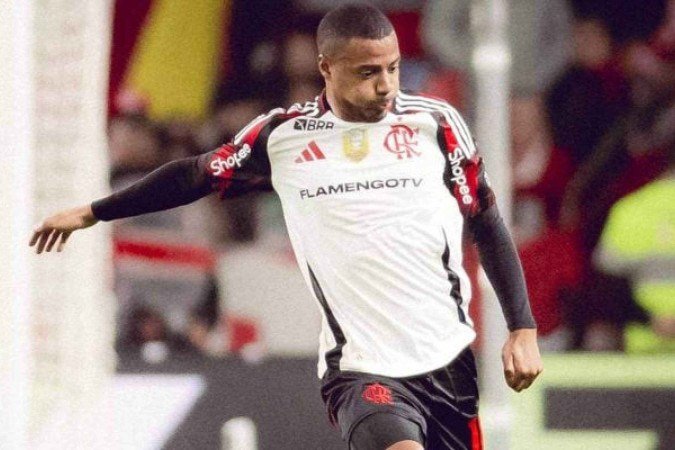 De la Cruz após o jogo do Inter, seesquivou de fakar da pol~çemcia decalaraçãode José Luiz Runco -  (crédito: Foto: Adriano Fontes / Flamengo)