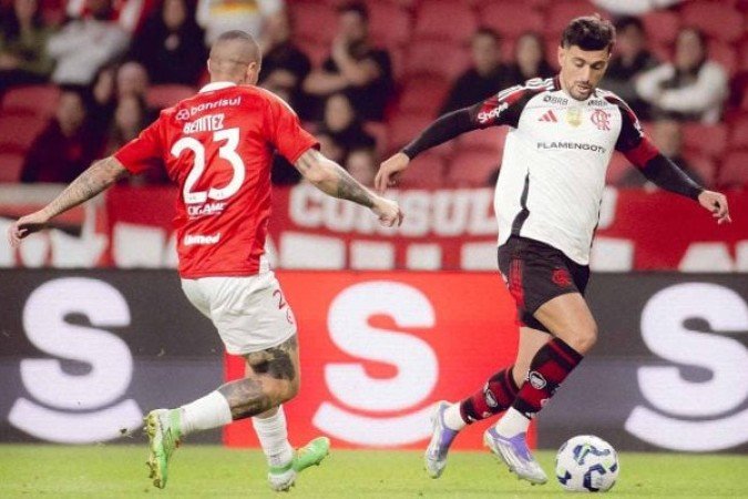 ARRASCAETA – Desfilou em campo, tramando a maioria das jogadas e dando assistências e passes-chave para os três gols. Atuação de gala. NOTA: 8,5 - Foto: Adriano Fontes/Flamengo