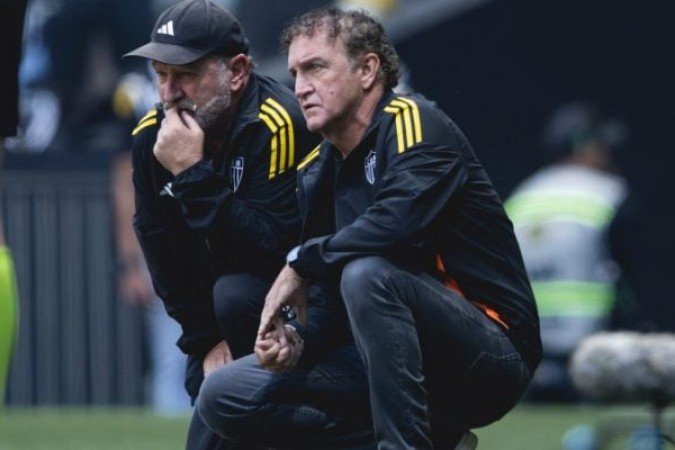 TÉCNICO: CUCA - Montou uma equipe que dominou o primeiro tempo fazendo um bom jogo, mas seu time perdeu todo o encaixe na etapa final sendo presa fácil para o Grêmio nos contra-ataques. NOTA 5,0 - Foto:  Pedro Souza / Atlético  