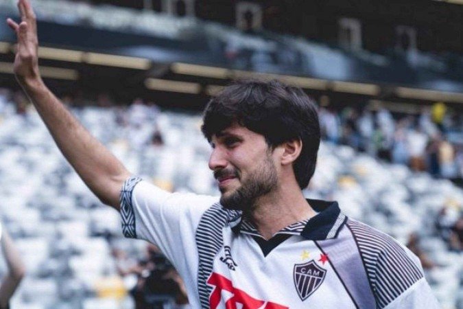 Igor Rabello se emociona com homenagens da diretoria e da torcida do Atlético em sua despedida -  (crédito: Foto: Pedro Souza / Atlético)