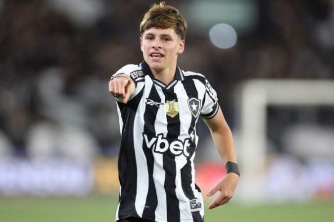 MONTORO - Fominha. Carregou a bola várias vezes, facilitando os desarmes da defesa adversária. Ficou devendo - NOTA: 4,5 - Foto: Vitor Silva/Botafogo 